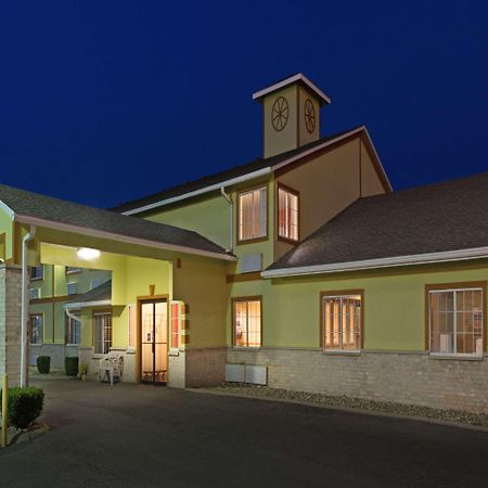 Days Inn By Wyndham Cameron Exterior foto