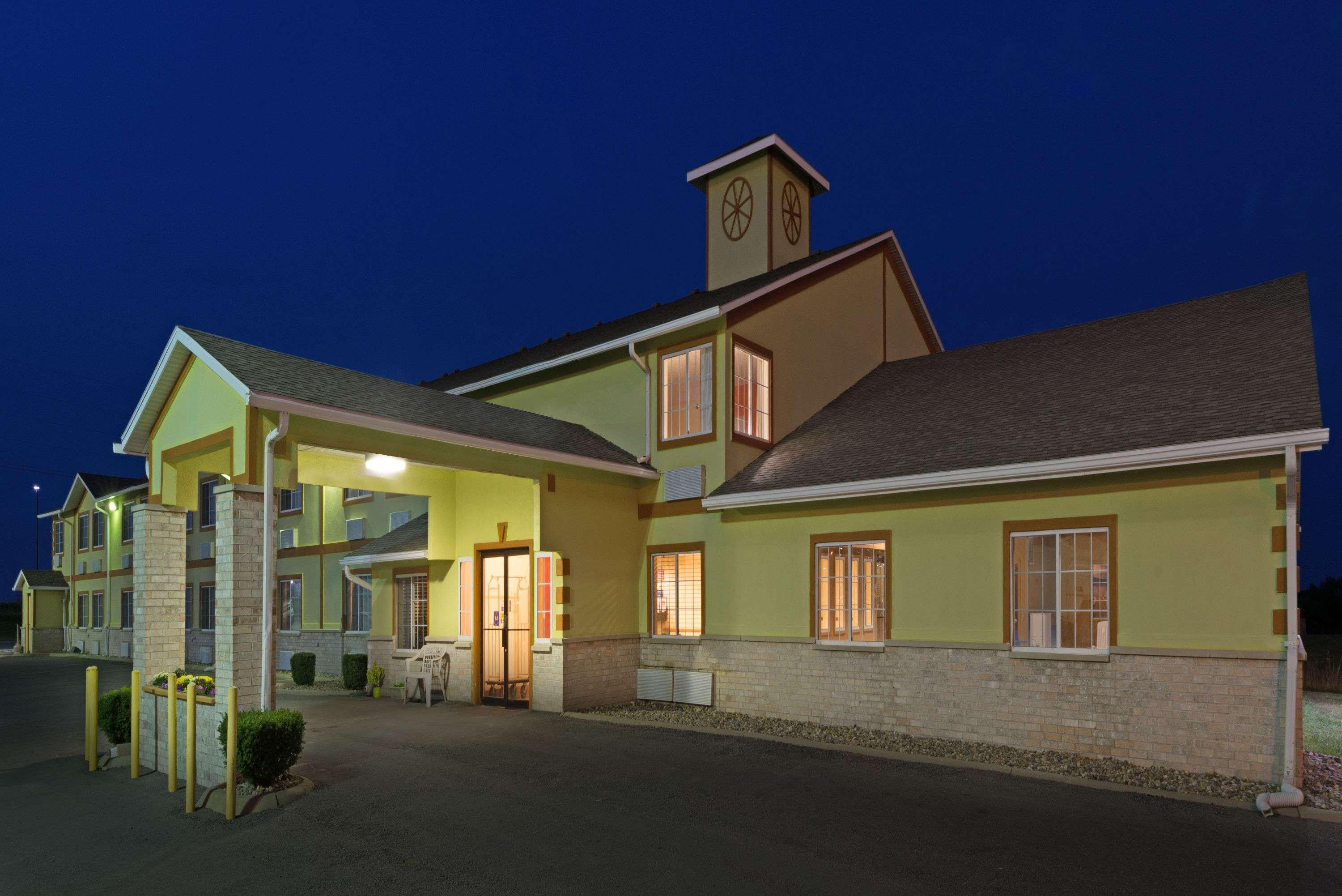 Days Inn By Wyndham Cameron Exterior foto